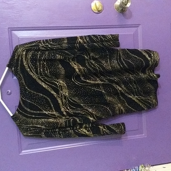 A Touch of Class Clothing Sparkly Special Occasion Blouse Size XS/S - Picture 6 of 7